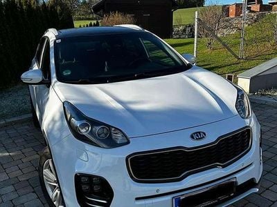 Weiß Gebraucht 2016 Kia Sportage GT-Line SUV | € 14.999 (Etwas zu teuer)