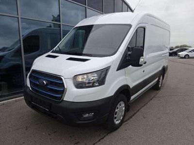 Weiß Gebraucht 2023 Ford E-Transit Trend Van | € 38.900