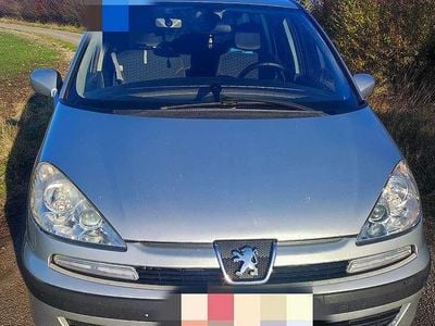 Gebraucht 2004 Peugeot 807 Tendance Van / Kleinbus | € 2.200