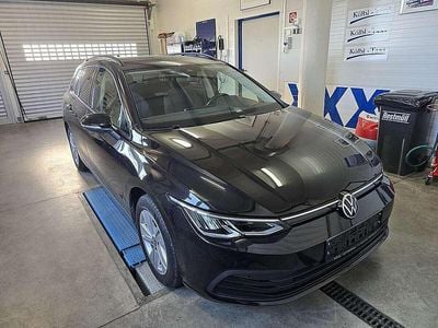 Gebraucht VW Golf VIII Life 150 PS (110 kW) 2021 Schwarz Kombi