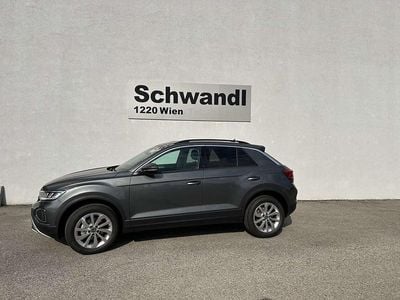 Grau Neu 2025 VW T-Roc SUV | € 33.990 (Guter Preis)