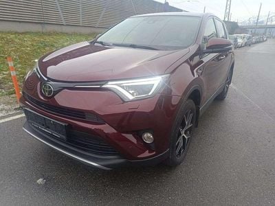 Rot Gebraucht 2016 Toyota RAV4 SUV | € 17.900 (Superpreis)