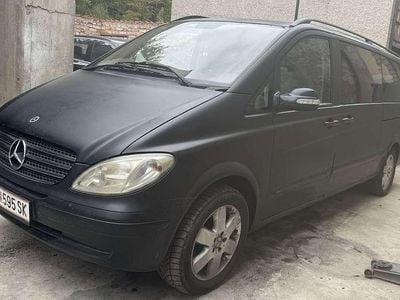 Schwarz Gebraucht 2004 Mercedes Viano Van / Kleinbus | € 6.500