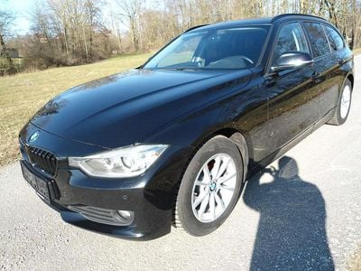 Schwarz Gebraucht 2015 BMW 318 Comfort Edition Kombi | € 12.990 (Fairer Preis)