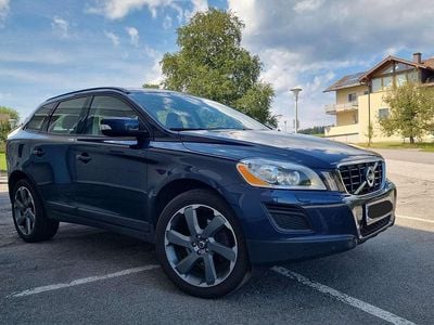 Gebraucht Volvo XC60 Kinetic 163 PS (119 kW) 2013 Blau SUV