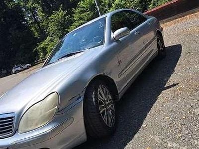 Silber Gebraucht 1999 Mercedes S320 Limousine | € 3.500