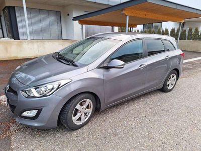 gebraucht Hyundai i30 CW 16 CRDi Europe Plus DPF