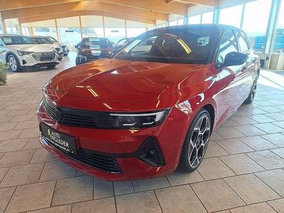Rot Gebraucht 2024 Opel Astra Ultimate Limousine | € 26.900 (Etwas zu teuer)