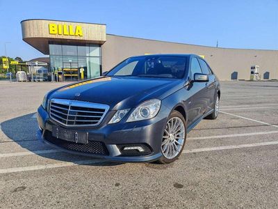 Gebraucht 2011 Mercedes E350 Avantgarde Limousine | € 13.500