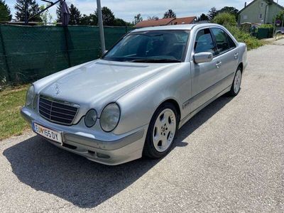 Mercedes E220