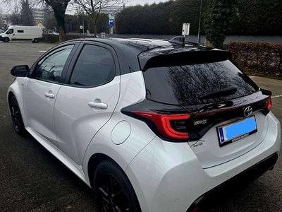 gebraucht Toyota Yaris 15 VVT-i Hybrid Style