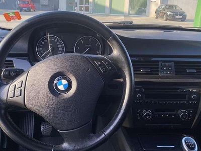 Gebraucht 2011 BMW 318 Limousine | € 9.000 (Teuer)