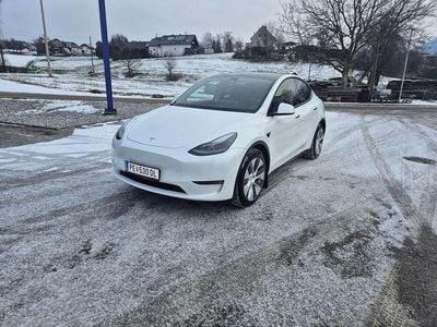 Weiß Gebraucht 2024 Tesla Model Y Long Range AWD SUV | € 40.500 (Fairer Preis)