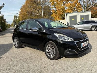 Schwarz Gebraucht 2018 Peugeot 208 Allure Kleinwagen | € 9.980 (Etwas zu teuer)
