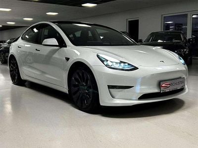 Weiß Gebraucht 2021 Tesla Model 3 Performance Limousine | € 28.990 (Fairer Preis)