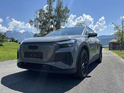 Grau Gebraucht 2021 Audi Q4 Sportback e-tron Black Edition SUV | € 25.999 (Fairer Preis)