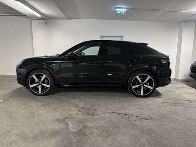 Schwarz Gebraucht 2024 Porsche Cayenne Coupe Coupé | € 114.960