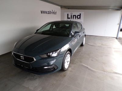 Neu Seat Leon Style 115 PS (84 kW) 2026 Dunkelblau  normal