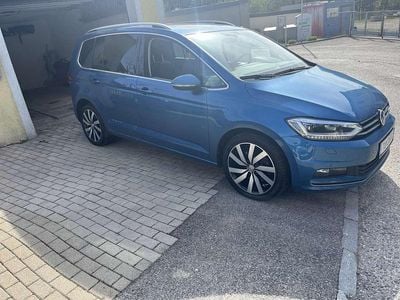 Gebraucht 2017 VW Touran Highline Van / Kleinbus | € 21.000 (Etwas zu teuer)