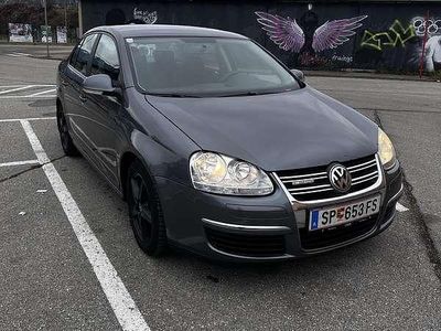 Gebraucht 2009 VW Jetta Trendline Limousine | € 3.500 (Etwas zu teuer)