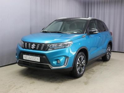 gebraucht Suzuki Vitara Comfort+ UVP 36.290 Euro 1.5 Dualjet AGS Allgrip 85kW Hybrid, Panorama-/Glasschiebedach, Sitzheizung, Navigationssystem, Adaptiver-Tempomat, Rückfahrkamera, LED-Scheinwerfer, 17"-Leichtmetallfelgen, uvm.