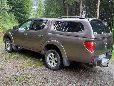 Violett Gebraucht 2013 Mitsubishi L200 Abholung | € 13.200