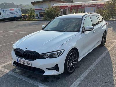 Weiß Gebraucht 2020 BMW 320 Sport Line Kombi | € 20.490 (Fairer Preis)