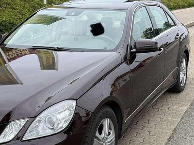 Gebraucht 2012 Mercedes E350 Edition Limousine | € 9.500