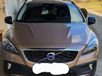 Bronze Gebraucht 2013 Volvo V40 CC Momentum Kombi | € 10.100
