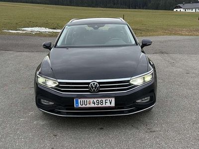 Gebraucht VW Passat Elegance 200 PS (147 kW) 2022 Kombi