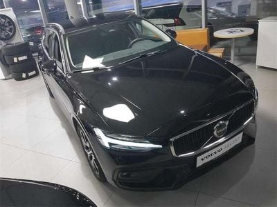 Gebraucht Volvo V60 Core 197 PS (144 kW) 2025 Schwarz Kombi