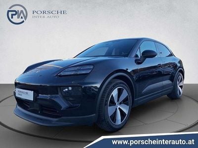 Schwarz metallic Gebraucht 2025 Porsche Macan SUV | € 90.990