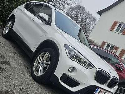 Gebraucht BMW X1 Sport Line 150 PS (110 kW) 2017 Weiß SUV