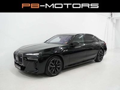 Schwarz Gebraucht 2024 BMW M760e Executive Limousine | € 129.990