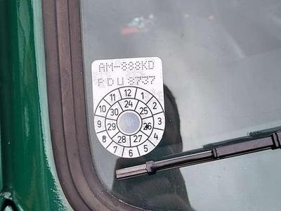 Grün Gebraucht 1989 VW Caddy Van / Kleinbus | € 8.000