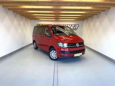 Gebraucht VW Multivan 150 PS (110 kW) 2018 Rot Van
