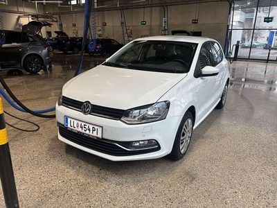 Weiß Gebraucht 2014 VW Polo Comfortline Limousine | € 5.900 (Fairer Preis)
