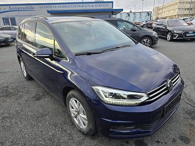 Blau Gebraucht 2022 VW Touran Comfortline Van / Kleinbus | € 26.890 (Etwas zu teuer)