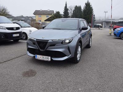 Gebraucht Alfa Romeo Junior 136 PS (100 kW) 2024 Grau SUV