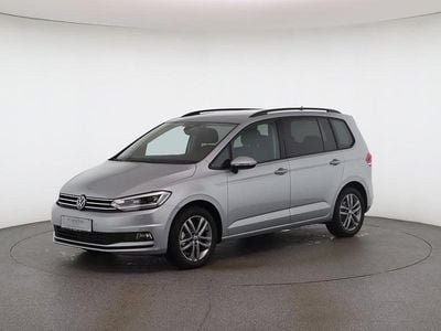 Gebraucht VW Touran 150 PS (110 kW) 2025 Silber  metallic Van / Kleinbus