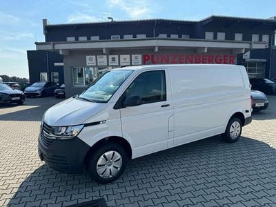 Weiß Gebraucht 2024 VW Transporter Van | € 40.850