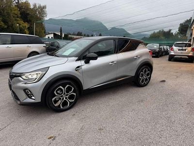 Silber Gebraucht 2022 Renault Captur SUV | € 20.900 (Superpreis)