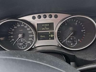 Gebraucht 2007 Mercedes 320 Kombi | € 6.000