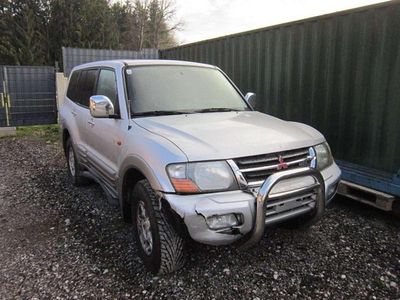 Gebraucht Mitsubishi Pajero 203 PS (149 kW) 2000 Silber SUV