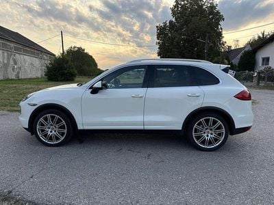 Gebraucht 2010 Porsche Cayenne SUV | € 22.100