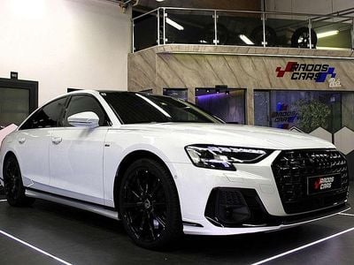 Weiß Gebraucht 2024 Audi A8 Ambiente Limousine | € 79.999