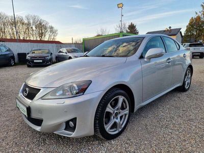 Lexus IS200