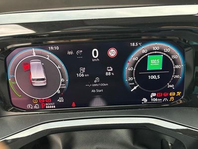 gebraucht VW California T7 Coast 1.5 eHybrid (PLUG-IN-HYBRID) 245PS ALLRAD DSG (AUTOMATIK), 17" Alu, Sommer-Küche, Privacy-Glas, Aufstelldach, Klimaanlage, Parksensoren vorne und hinten, Digital Cockpit Pro, Radio Ready2Discover 10" + Wireless App-Connect,