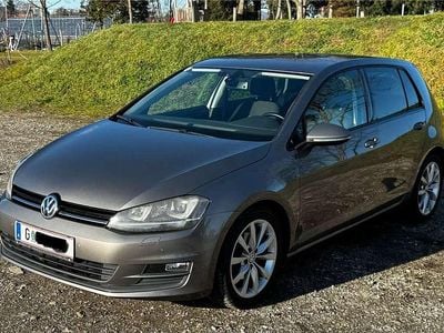 Grau Gebraucht 2012 VW Golf VII Comfortline Limousine | € 7.490 (Fairer Preis)