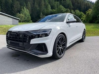 Weiß Gebraucht 2023 Audi Q8 Ambiente SUV | € 75.900 (Guter Preis)